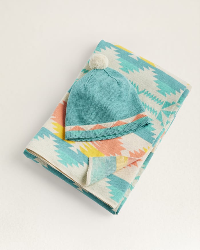 KNIT BABY BLANKET WITH BEANIE